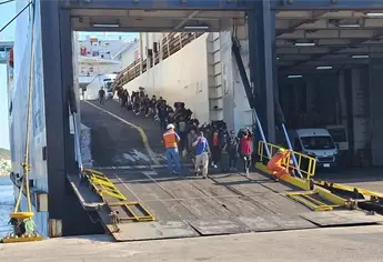 Jóvenes rescatados en Topolobampo aseguran que viajaban voluntariamente a BCS; Fiscalía mantiene investigación