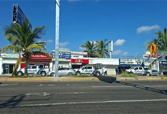 Atacan a hombre afuera de un depósito de cerveza en Mazatlán; recibió al menos 5 impactos de bala