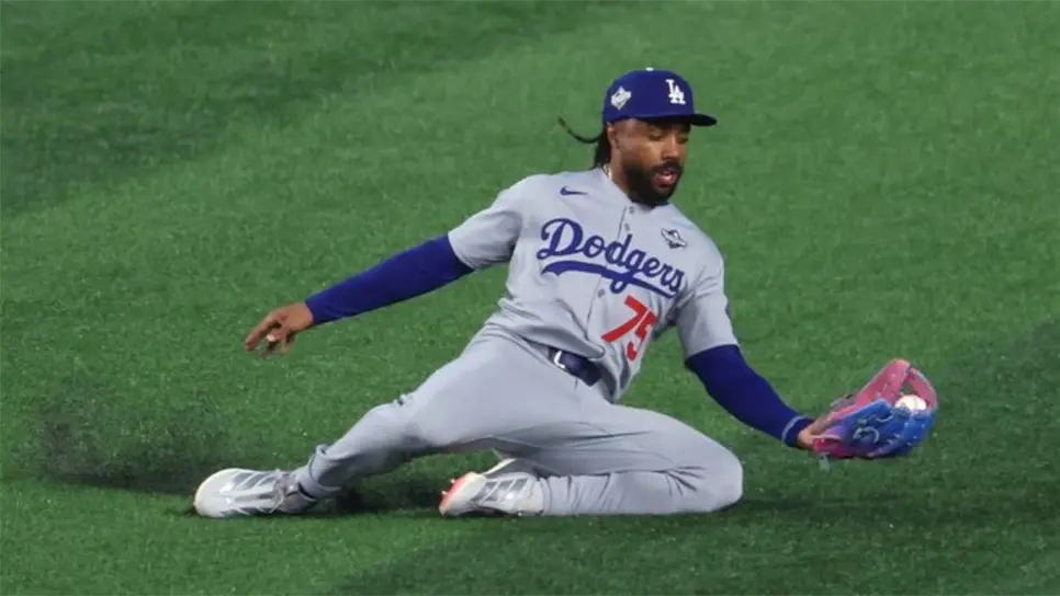 Cabe mencionar que Justin Dean fue pieza clave para que Cañeros de Losa Mochis se proclamaran campeones en la edición 2022-2023 de la Liga Mexicana del Pacífico (LMP) ante Algodoneros de Guasave