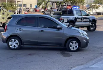 Hieren a balazos a conductor de un vehículo en el fraccionamiento Providencia, en Culiacán