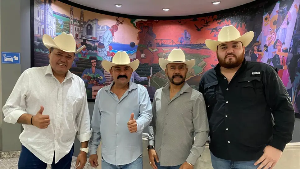 La agrupación está liderada por Mario Moreno, quien fuera el bajista de Los Tucanes de Tijuana durante 24 años.