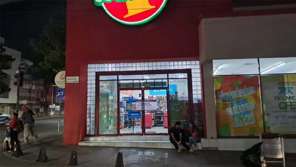 La tienda fue clausurada la tarde de este lunes. (FOTO: Sebastián Martínez).