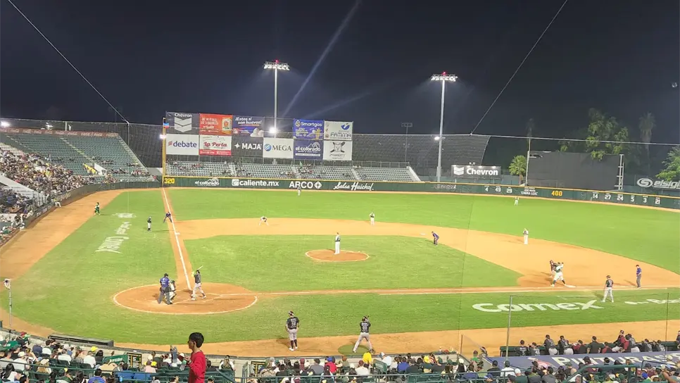 Los aficionados acudieron a apoyar a la Fuerza Verde. (FOTO: Osmar Zavala).