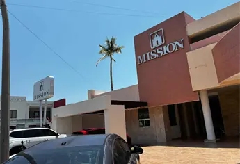 Empleado de funeraria sufre extorsión y traslada un ataúd vacío en Los Mochis