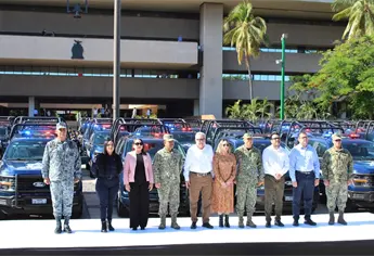 Rocha Moya entrega 80 patrullas y motopatrullas a las Policías Municipales de Sinaloa