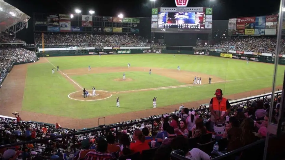 El choque entre Tomateros de Culiacán y Tucson Baseball Team arrancará sus emociones a las 19:30 horas tiempo de Sinaloa, donde por los ahora visitantes estará lanzando Aldo Montes y por parte de los locales Dakota Chalmers