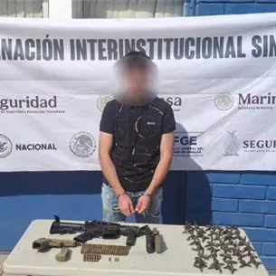 Detenido en Tres Ríos Culiacán apuntaba con una pistola a la ciudadanía mientras conducía Detenido en Tres Ríos Culiacán apuntaba con una pistola a la ciudadanía mientras conducía