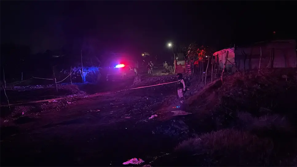 Vecinos del lugar dieron aviso a las autoridades. (FOTO: Ángel Beltrán).