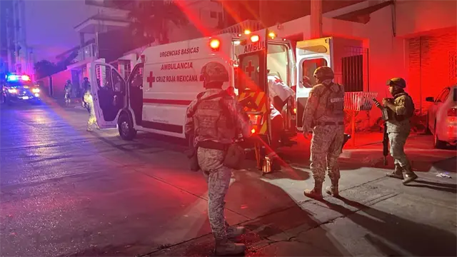 Atacan a balazos a una persona en la colonia Los Pinos, en Culiacán Atacan a balazos a una persona en la colonia Los Pinos, en Culiacán