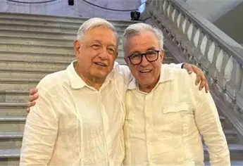 Rocha Moya felicita a AMLO por su cumpleaños: desde Sinaloa seguimos caminando con sus principios