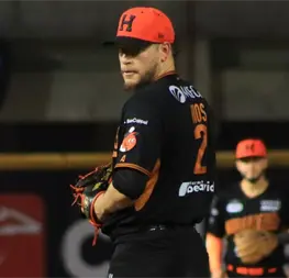 Naranjeros apagan a los Venados con cátedra de Wilmer Ríos Naranjeros apagan a los Venados con cátedra de Wilmer Ríos