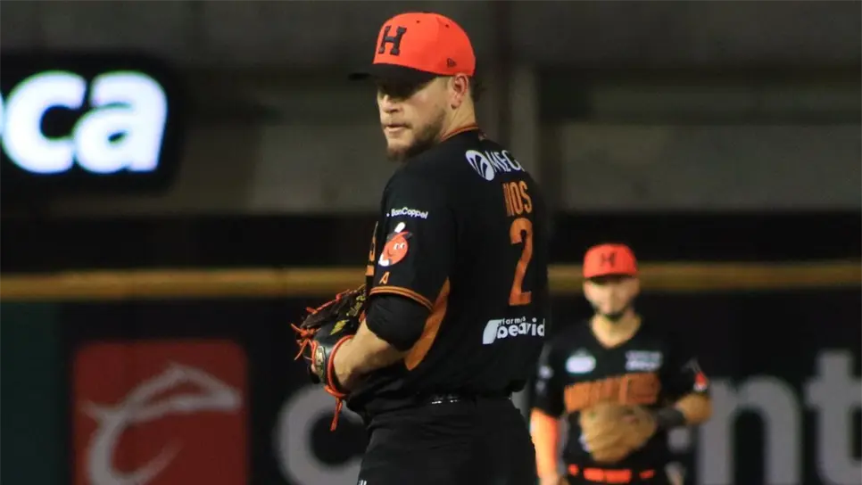 Naranjeros apagan a los Venados con cátedra de Wilmer Ríos