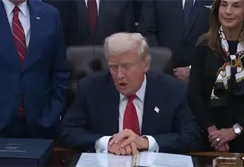 Trump firma decreto para retirar aranceles contra carne de res, plátanos, café y tomates