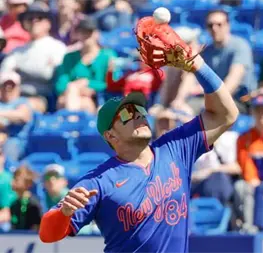 Joey Meneses, nuevo jugador de los Atléticos tras su búsqueda de volver a Grandes Ligas Joey Meneses, nuevo jugador de los Atléticos tras su búsqueda de volver a Grandes Ligas