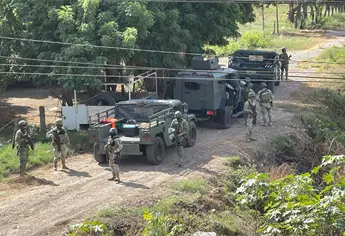 Rescatan a 20 personas privadas de la libertad en un taller en el sector Piggy Back, en Culiacán