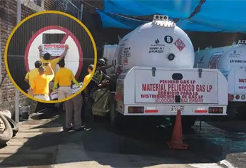 Fuga en pipa de gas, moviliza cuerpos de auxilio; Bomberos evitan explosión en Mazatlán 