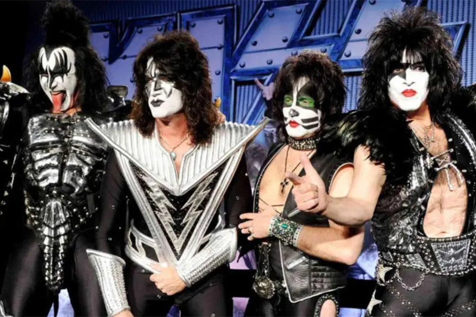 KISS revive su espíritu rockero al volver en homenaje a su compañero Ace Frehley KISS revive su espíritu rockero al volver en homenaje a su compañero Ace Frehley