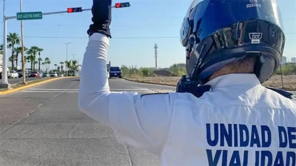 Ante incremento de vehículos en Los Mochis, Ayuntamiento instalará 15 nuevos semáforos
