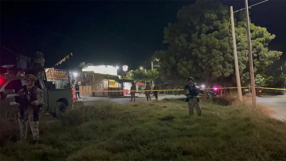 Fuerzas federales acordonaron la zona. (FOTO: Enrique Chan).