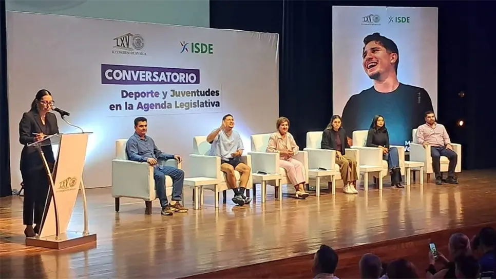 Fue la tarde de este martes 19 de noviembre cuando ambos deportistas sinaloense expresaron su opinión de como poder cumplir los sueños de ser atletas olímpicos o mundialistas