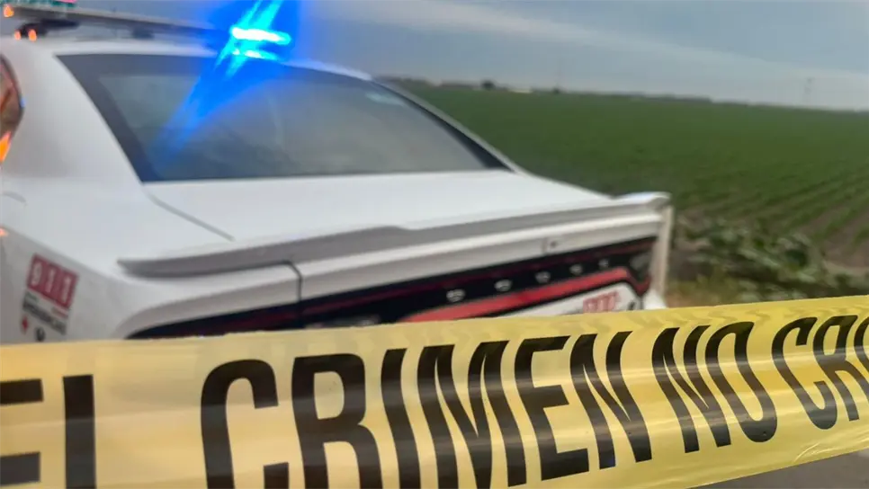 Los agentes aseguraron la zona con cinta amarilla para preservar la evidencia y solicitaron el apoyo del personal de la Fiscalía del Estado  que se encargará de realizar las diligencias correspondientes y trasladar el cuerpo al anfiteatro