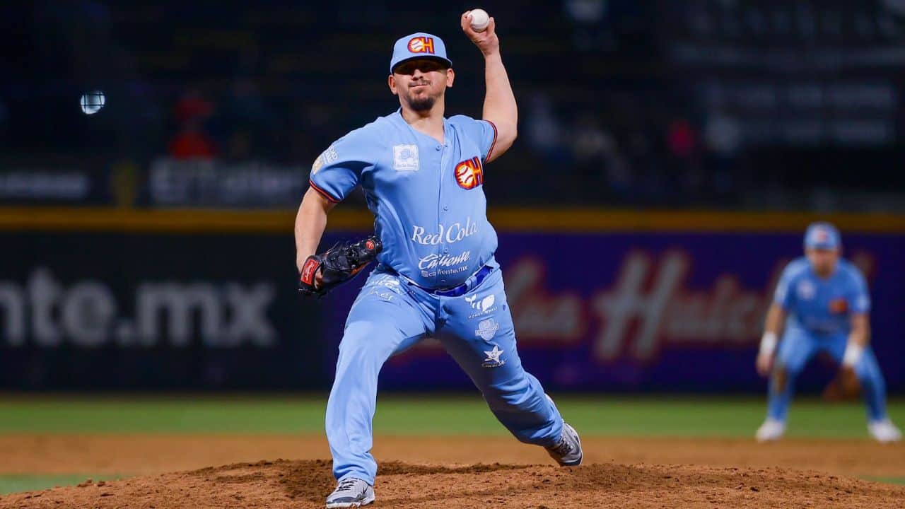 Charros explota en la novena y asegura la serie en Guasave