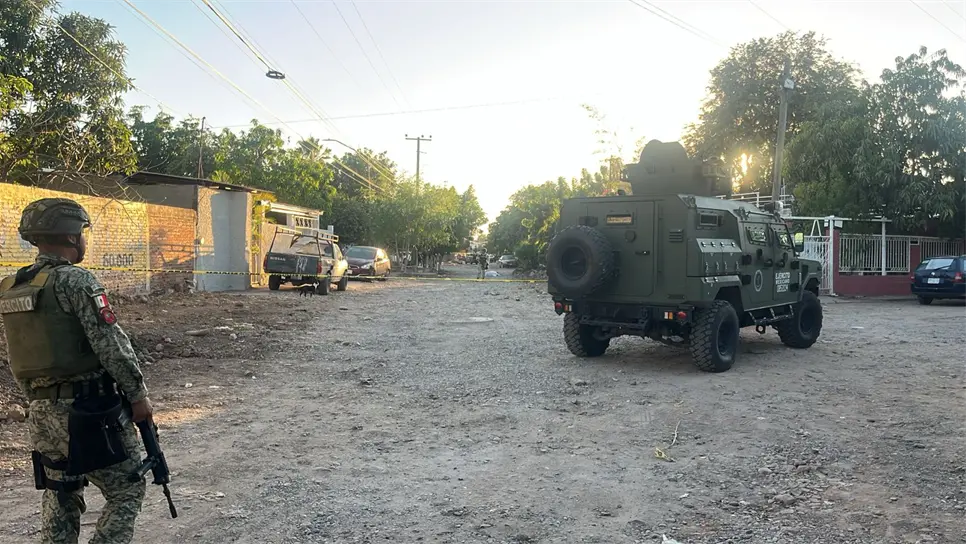 Elementos del Ejército se movilizaron al sitio. (FOTO: Luis Ramírez).
