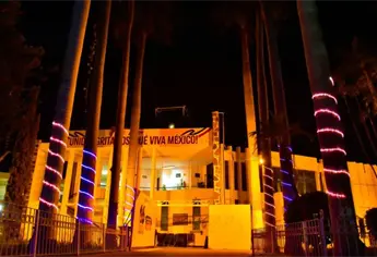 Encienden de naranja el Palacio Municipal de Ahome en llamado contra la violencia de género