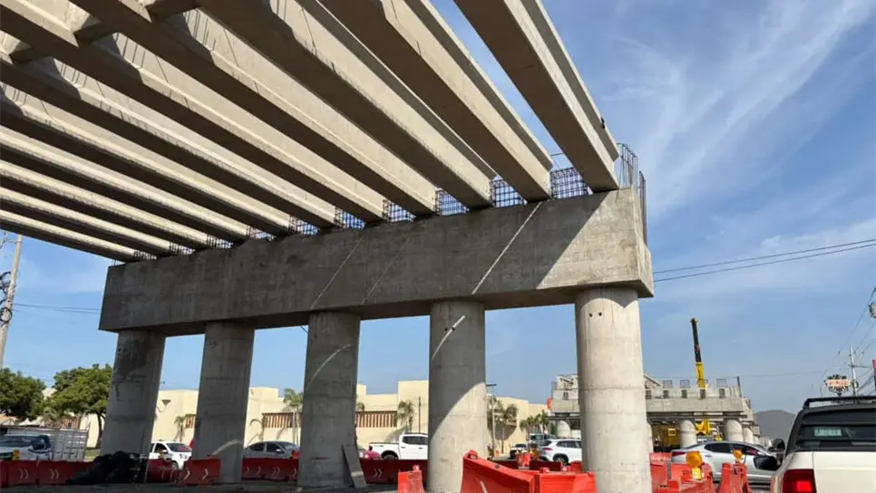 FOTO: Construcción del nuevo puente vehicular en la México 15 avanza a paso veloz