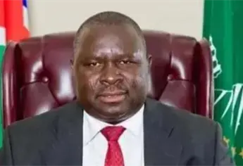 Conoce a Adolf Hitler Uunona, el político de Namibia que ganó las elecciones pese a su nombre controvertido