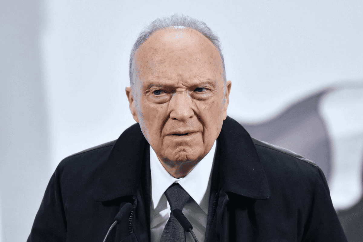 Alejandro Gertz Manero presenta su renuncia a la Fiscalía General de la República