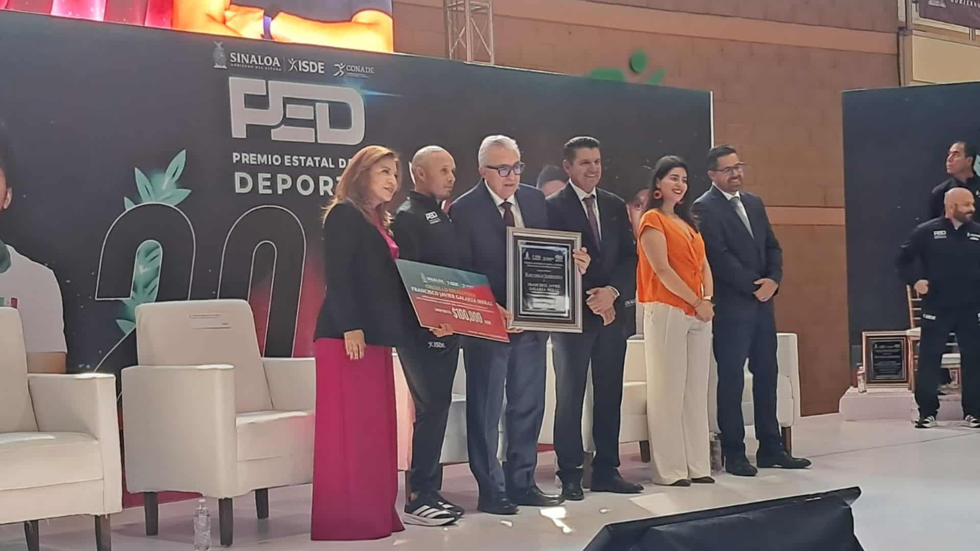 Aarón Ibarra y Luis Carlos López reciben Premio Estatal del Deporte