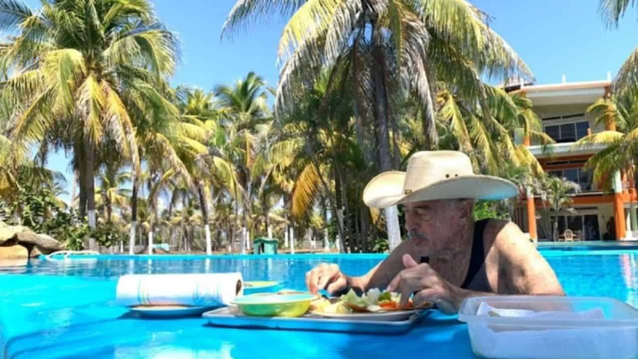 Ponen en venta  icónica mansión de Andrés García en Acapulco, conocida como El Paraíso