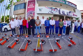 Antonio Menéndez entrega equipo y unidades por 5.4 MDP para reforzar servicios en Ahome