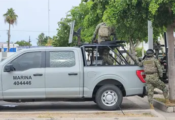 Se registra gran despliegue de Marina en funeraria de Los Mochis tras la muerte de “El Pichón”