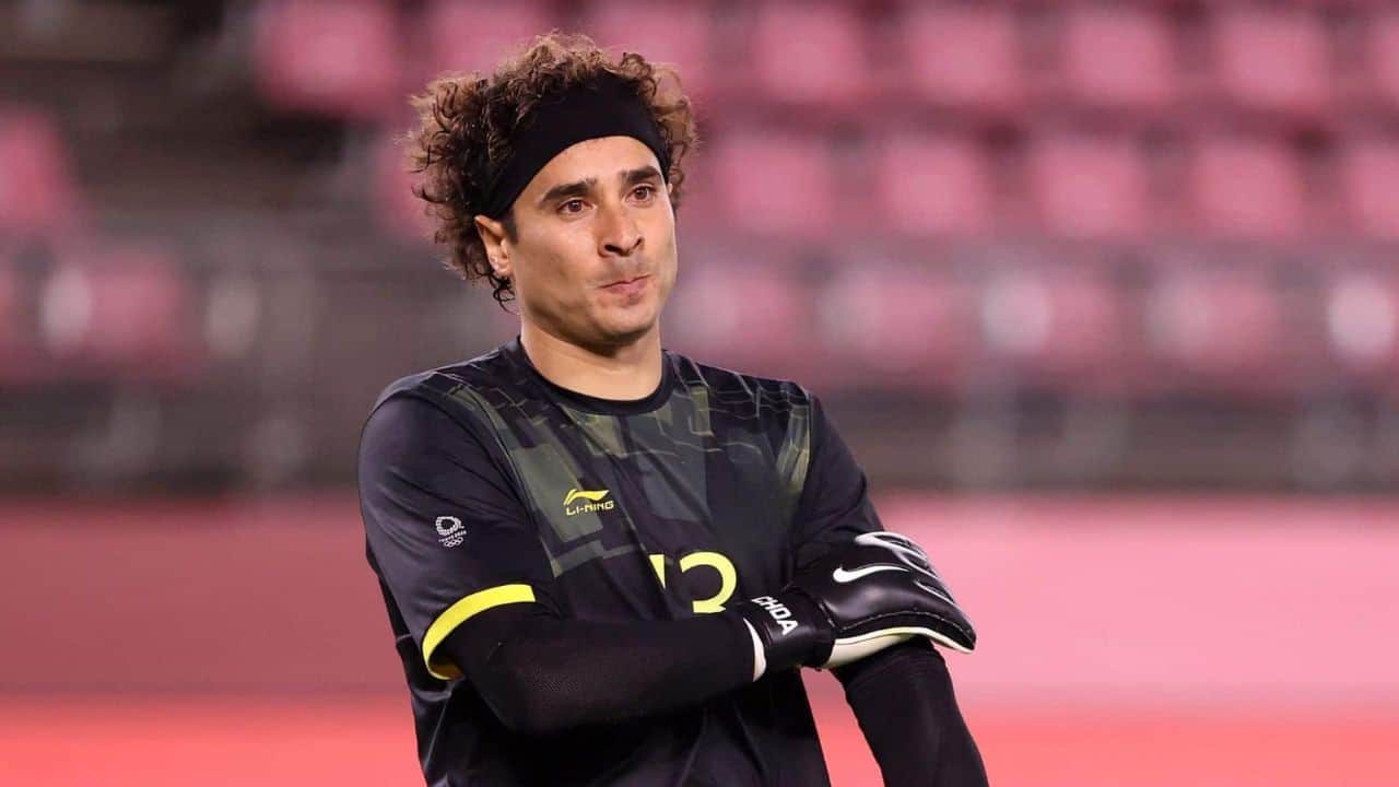 Memo Ochoa, tendencia en Chipre tras recibir insólito gol olímpico | VIDEO