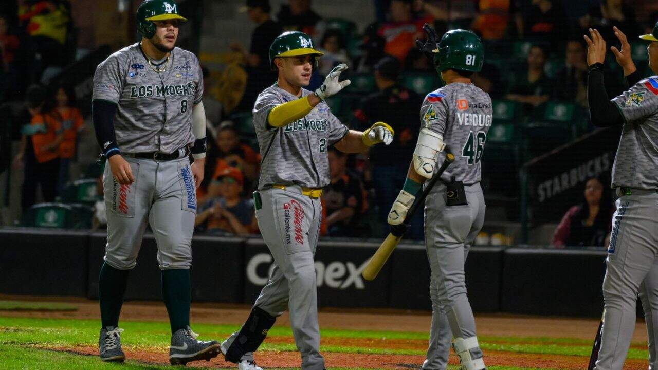 Cañeros silencian el Fernando Valenzuela y apalean con blanqueada a Naranjeros