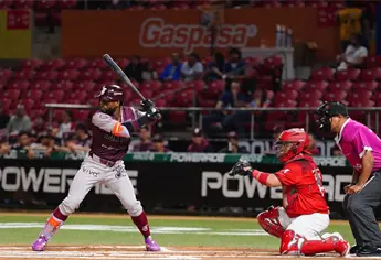 Tomateros sobreviven y conquistan la victoria en extra innings