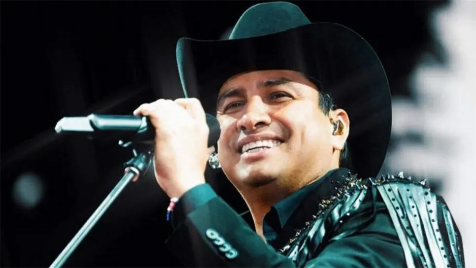 Es por eso que el artista mexicano tuvo unas fuertes palabras para sus seguidores hondureños