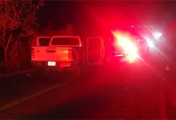 Localizan a 2 hombres sin vida en carretera hacia Chametla, en El Rosario