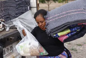 Apoyan a comunidades vulnerables de Mazatlán; DIF entrega casi 200 insumos contra el frío