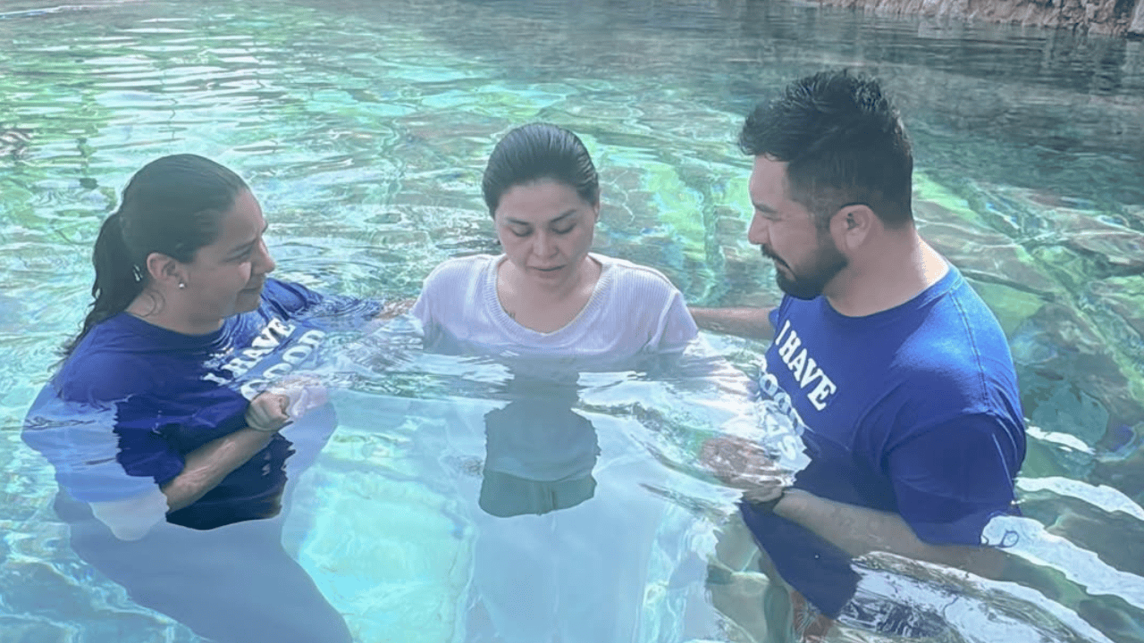 Araceli Ordaz Gomita se bautizó por la iglesia cristiana a los 31 años