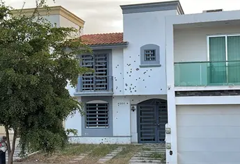 Con ráfagas de rifles atacan una vivienda en Porta Fé, al norte de Culiacán