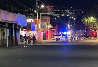 Asesinan a balazos a dos personas en un expendio de la colonia Lombardo Toledano, en Culiacán 