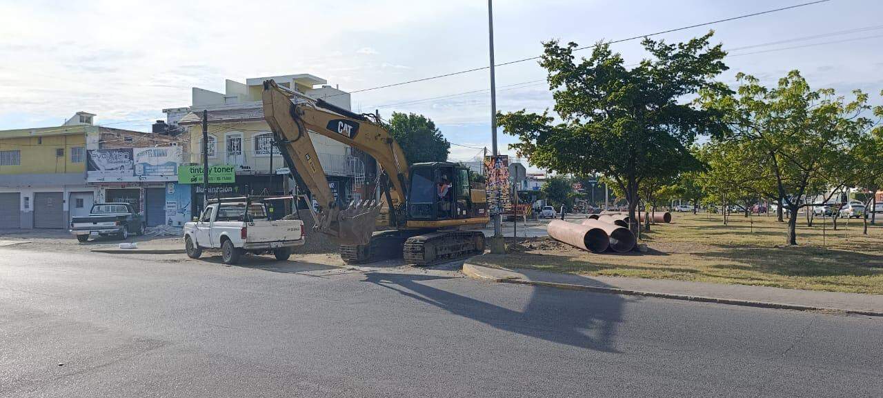 Cierran la avenida Insurgentes por 10 días en Mazatlán, por obras del colector sanitario