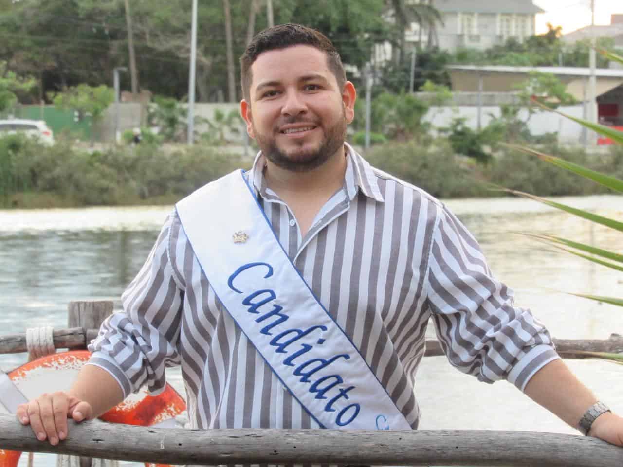 Desde niño, Víctor soñó con ser Rey del Carnaval de Mazatlán; hoy, junto a su porra naranja, busca la corona