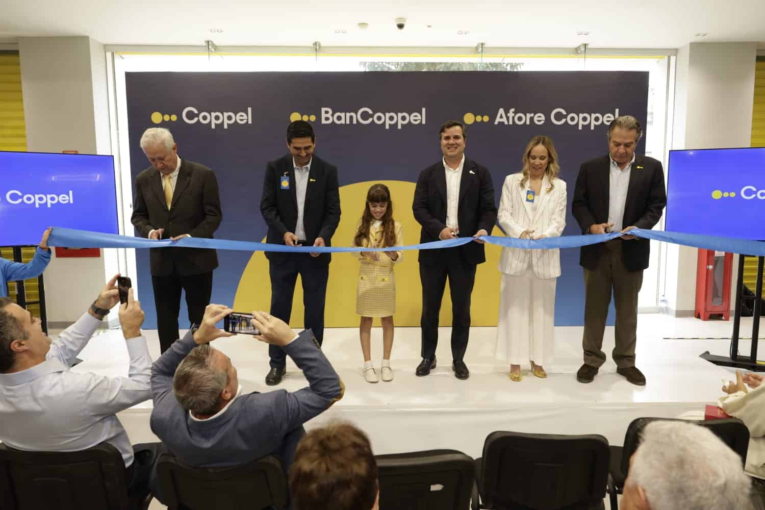 Coppel reinaugura su emblemática sucursal Ángel Flores, en el centro de Culiacán