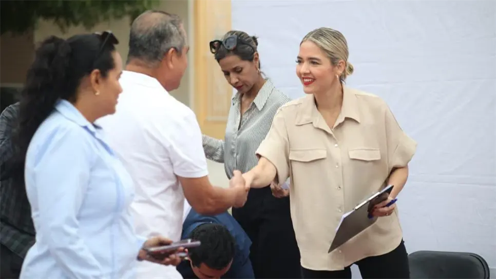 El programa "Contigo Mazatlán" está diseñado para acercar los servicios municipales a las colonias urbanas y comunidades rurales, promoviendo un modelo de atención directa, humanista y resolutiva que permita dar seguimiento puntual a las necesidades de la población