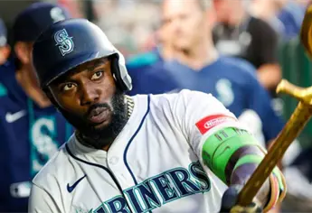 Randy Arozarena sorprende a sus entrenadores en Yucatán con carros de más de 350 mil pesos