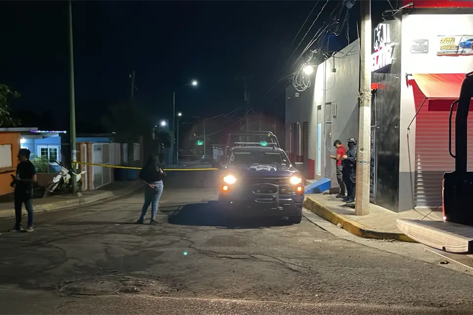 Balean e incendian un domicilio en Bellavista, Culiacán; madre e hija resultaron con quemaduras